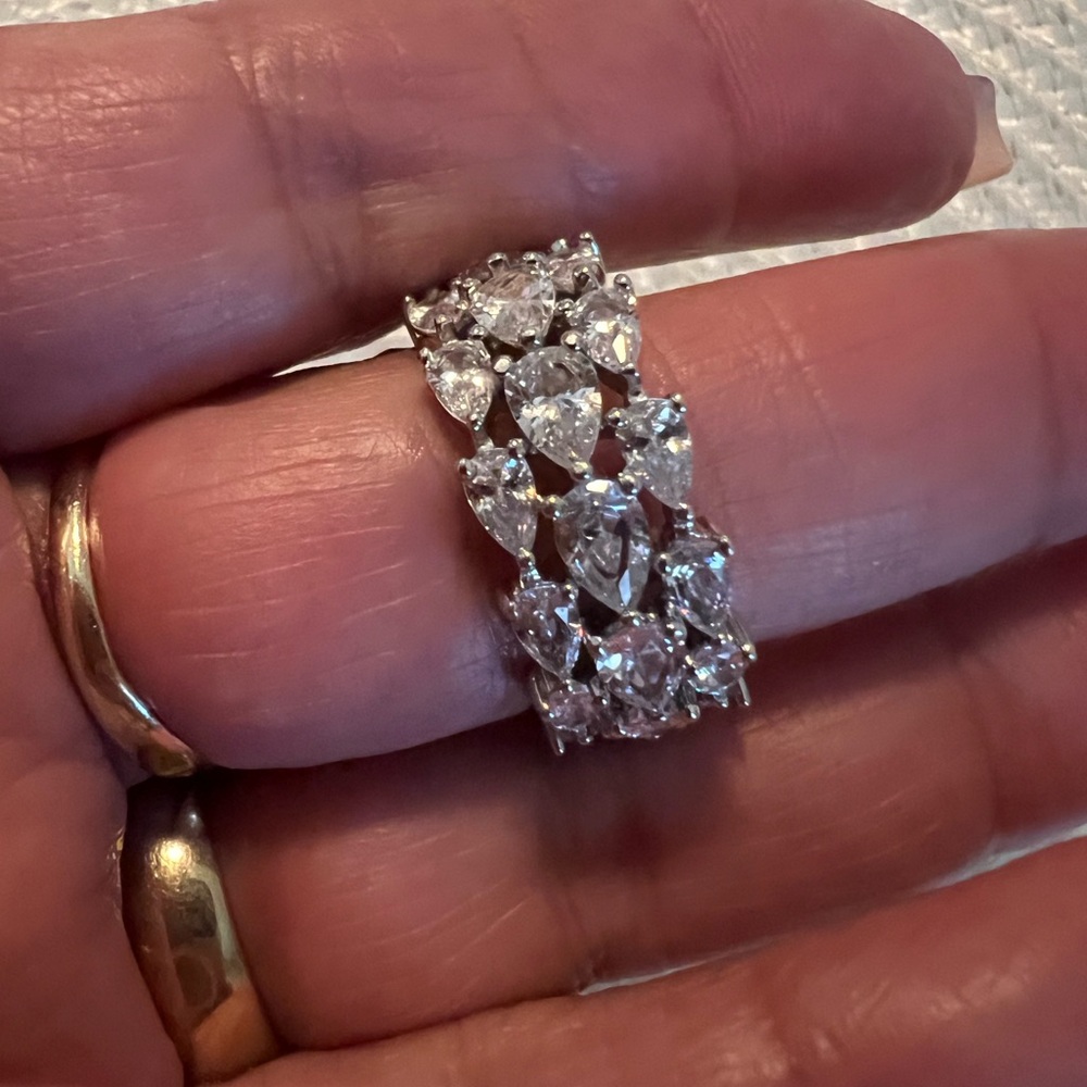 Sparkly .925 Sterling Silver CZ Women's Ring - Picture 4 of 5